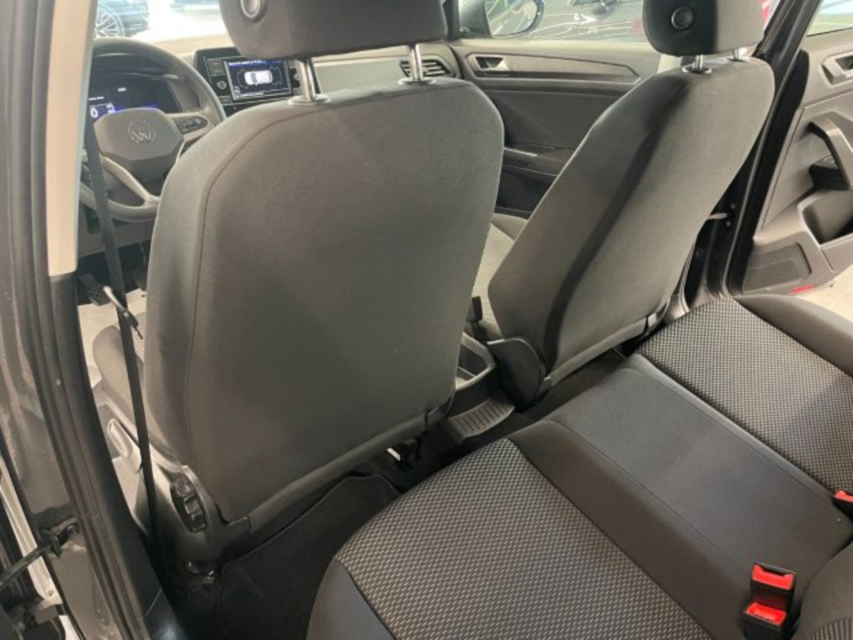 Volkswagen T-Roc 1.0 TSI Life (13)