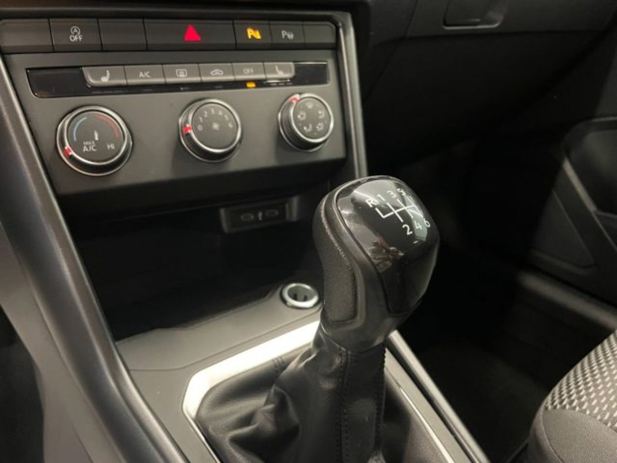 Volkswagen T-Roc 1.0 TSI Life (3)