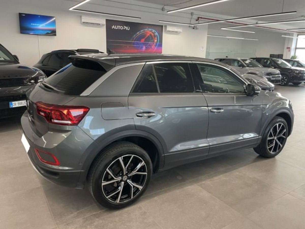 Volkswagen T-Roc 1.0 TSI Life (5)