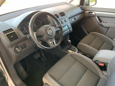 Volkswagen Touran 1.6 TDI DSG Comfortline (9)