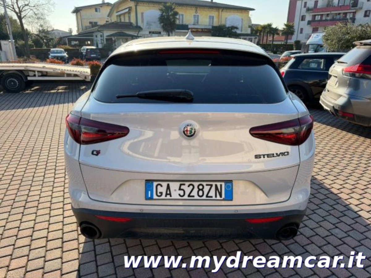 Alfa Romeo Stelvio Stelvio 2.2 Turbodiesel 190 CV AT8 Q4 Sprint (17)