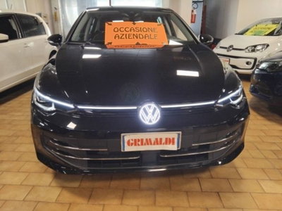 Volkswagen Golf Variant 2.0 TDI 150 CV DSG SCR 4Motion Style (2)
