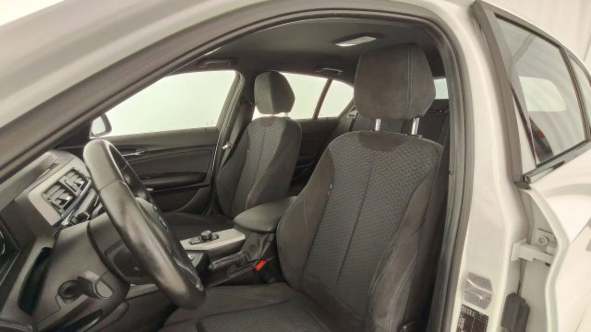 BMW Serie 1 116d 2.0 116CV cat 5 porte Attiva DPF (14)