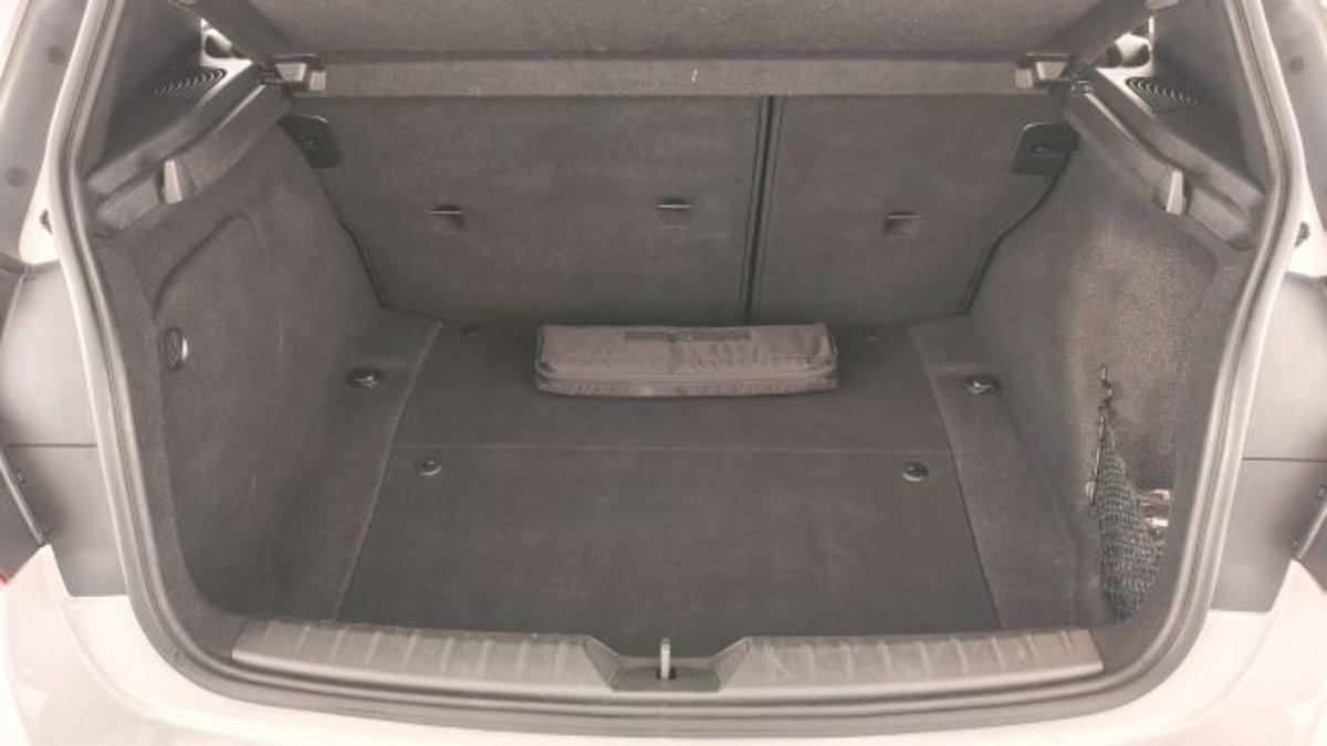 BMW Serie 1 116d 2.0 116CV cat 5 porte Attiva DPF (16)
