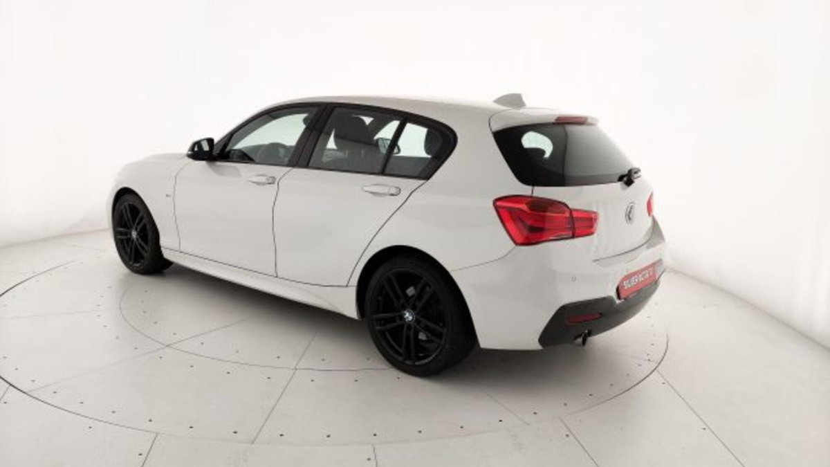 BMW Serie 1 116d 2.0 116CV cat 5 porte Attiva DPF (18)