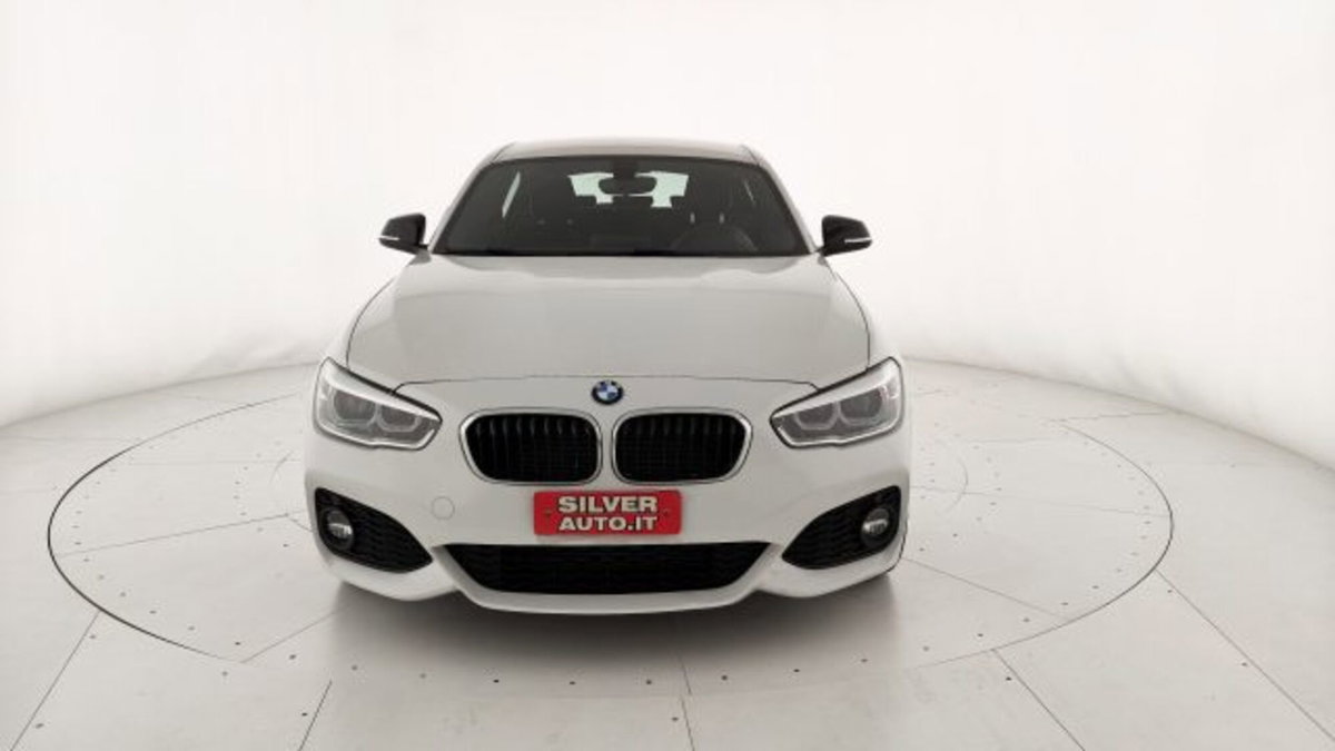 BMW Serie 1 116d 2.0 116CV cat 5 porte Attiva DPF (2)