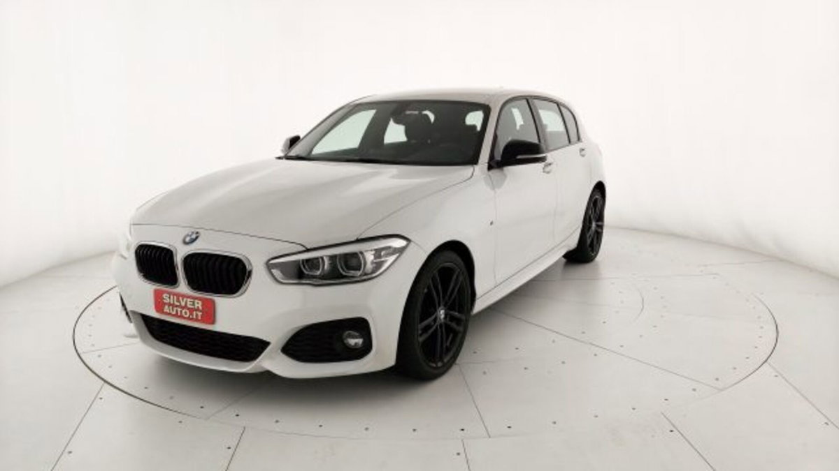 BMW Serie 1 116d 2.0 116CV cat 5 porte Attiva DPF (3)