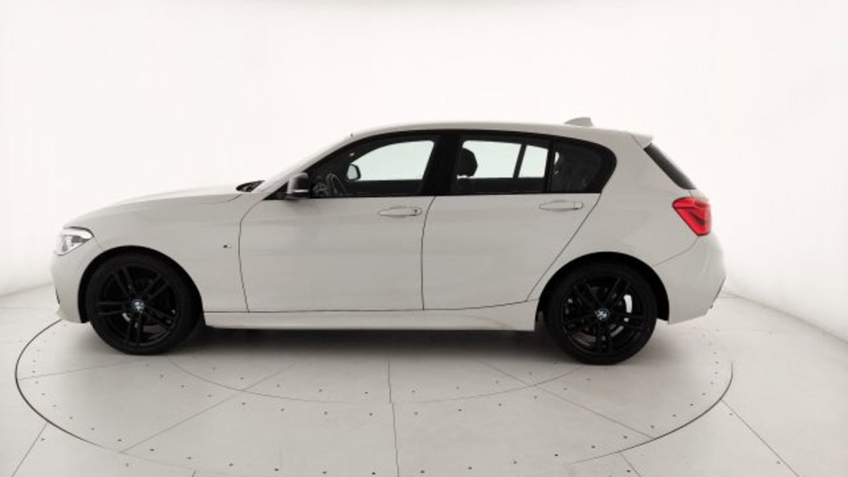 BMW Serie 1 116d 2.0 116CV cat 5 porte Attiva DPF (4)