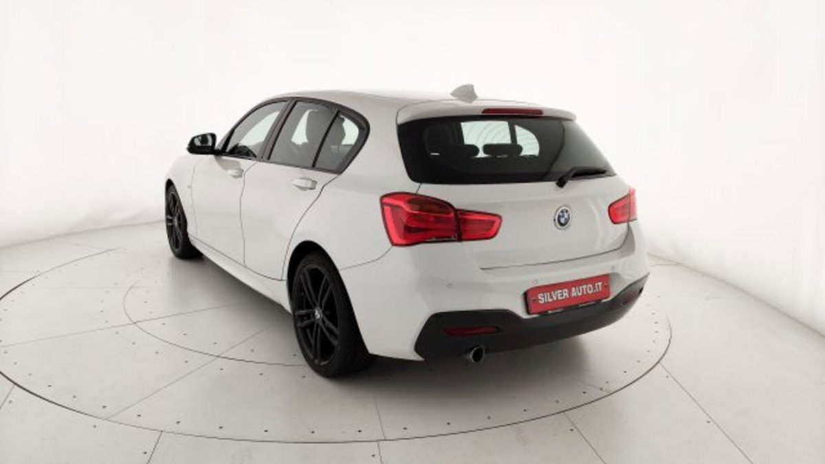 BMW Serie 1 116d 2.0 116CV cat 5 porte Attiva DPF (5)