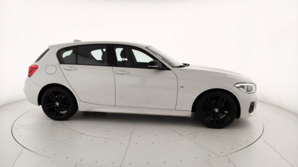 BMW Serie 1 116d 2.0 116CV cat 5 porte Attiva DPF (8)