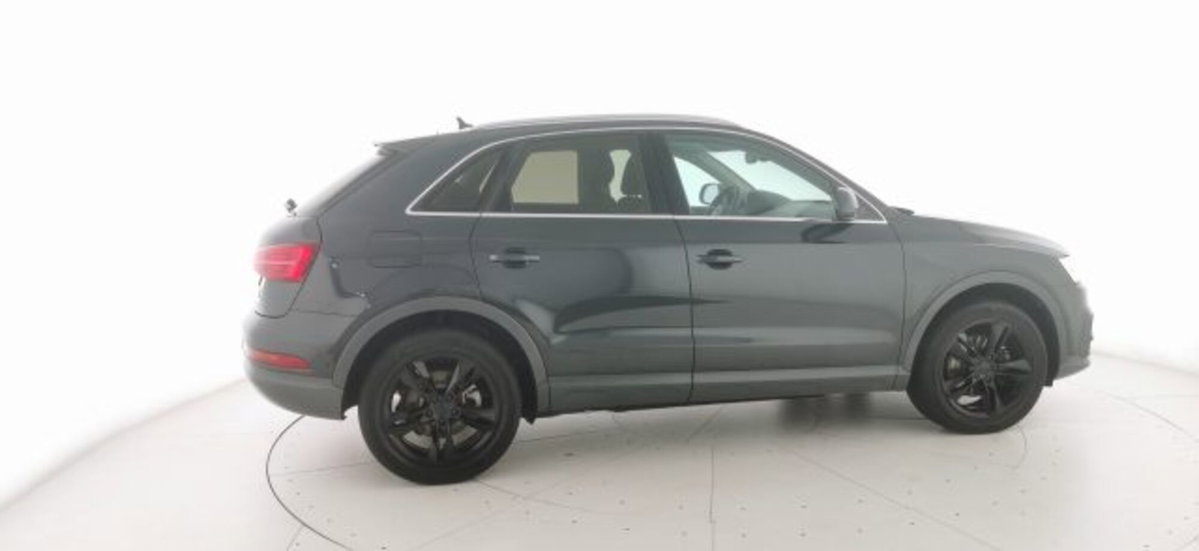 Audi Q3 Sportback 40 TFSI S tronic quattro edition (8)