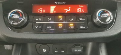 Kia Sportage 1.7 CRDI VGT 2WD Class (11)