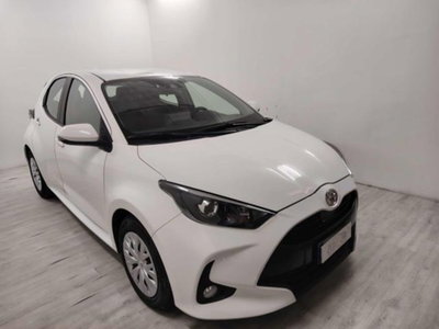 Toyota Yaris 1.0 5 porte Trend (2)