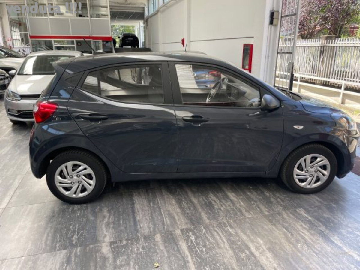 Hyundai i10 1.0 MPI Advanced (6)
