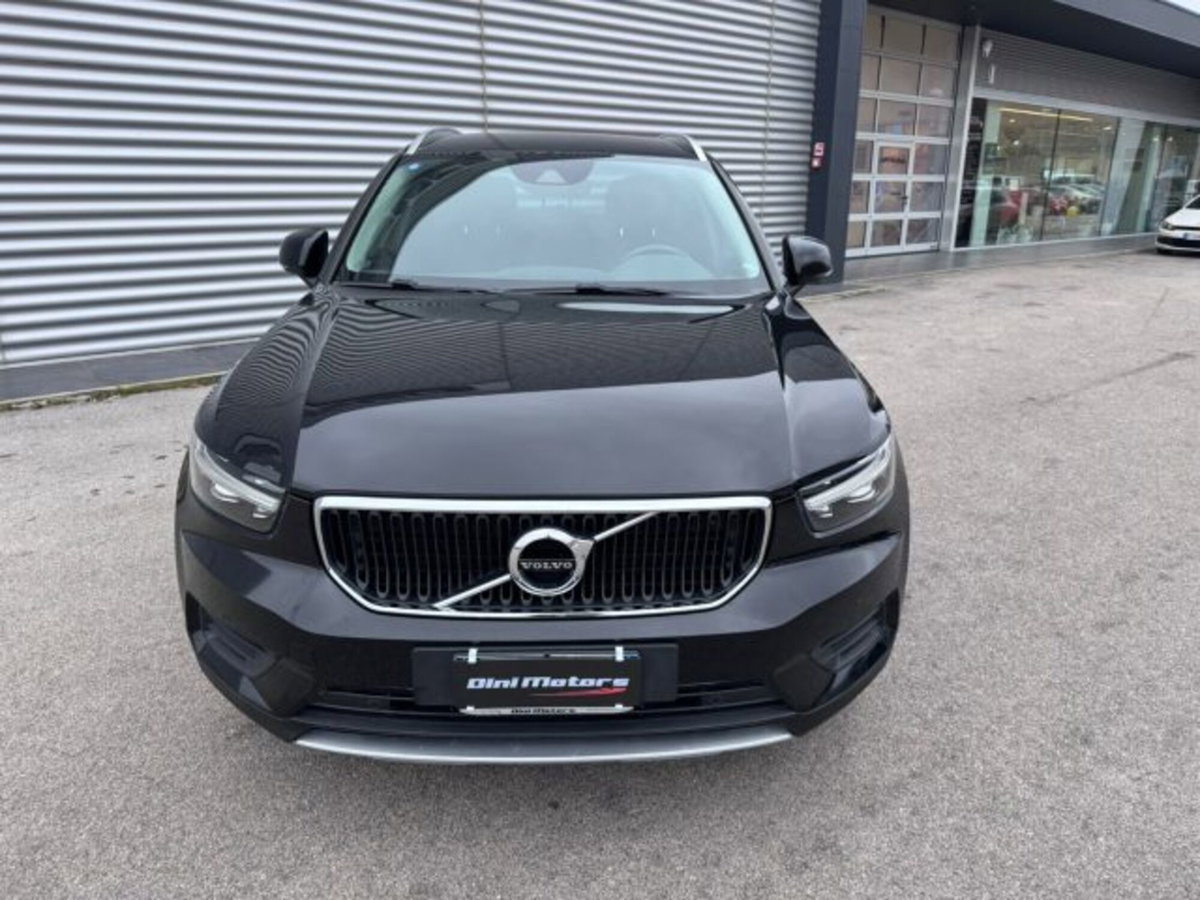 Volvo XC40 D3 (2)
