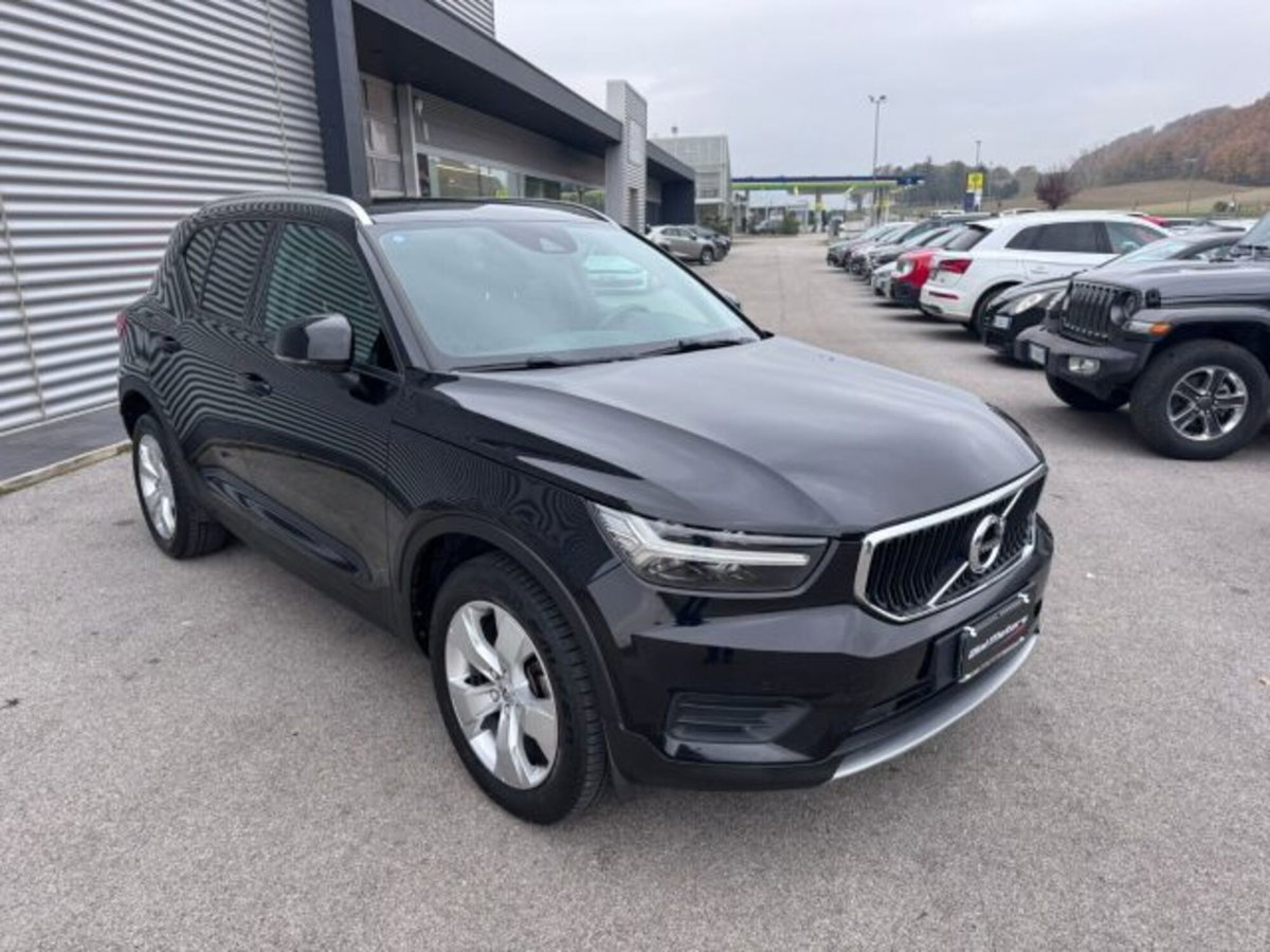 Volvo XC40 D3 (3)