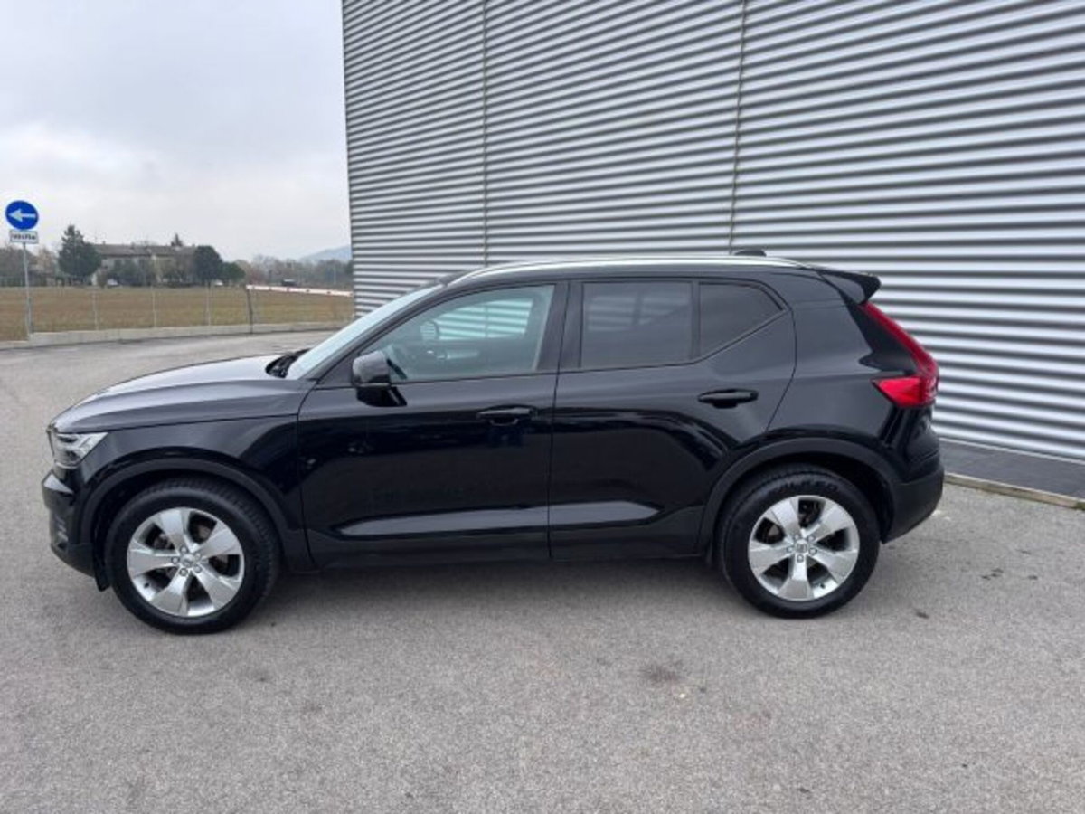 Volvo XC40 D3 (8)