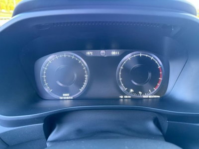 Volvo XC40 T2 automatico Core (10)
