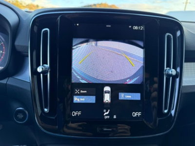 Volvo XC40 T2 automatico Core (13)
