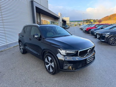 Volvo XC40 T2 automatico Core (3)