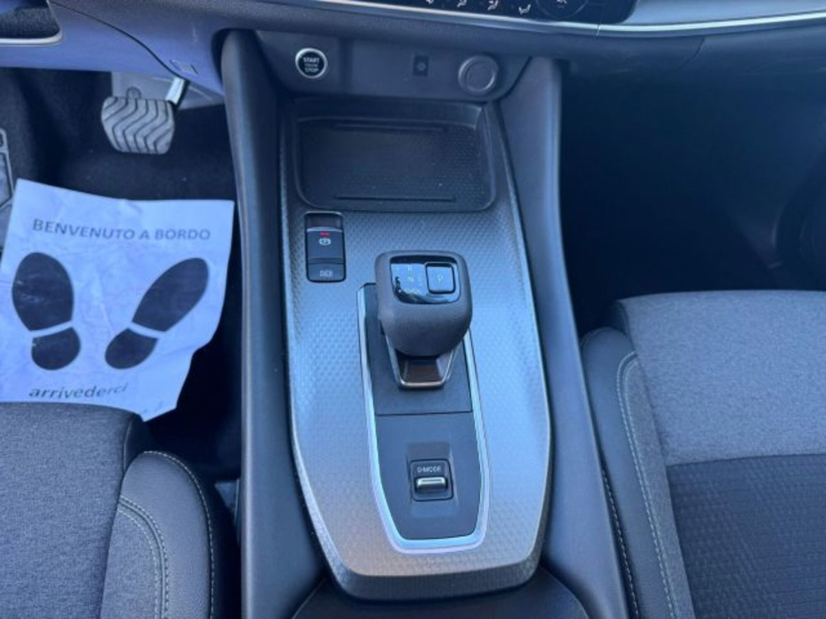 Nissan Qashqai 1.3 mhev N-Connecta 2wd 158cv (15)