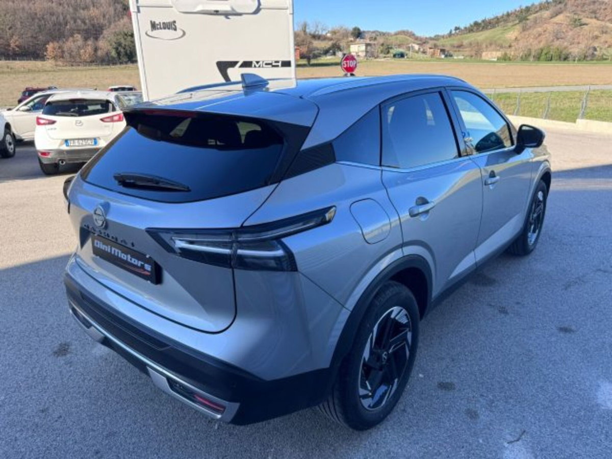 Nissan Qashqai 1.3 mhev N-Connecta 2wd 158cv (5)