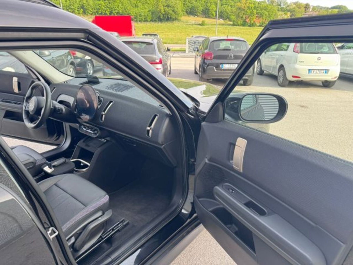 MINI Mini Countryman 2.0 Cooper D Essential Countryman (11)