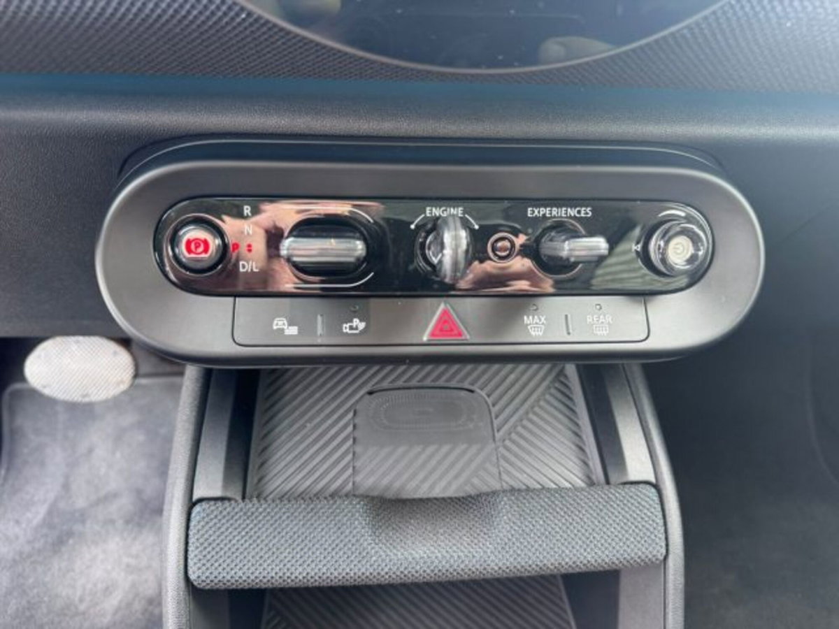 MINI Mini Countryman 2.0 Cooper D Essential Countryman (15)