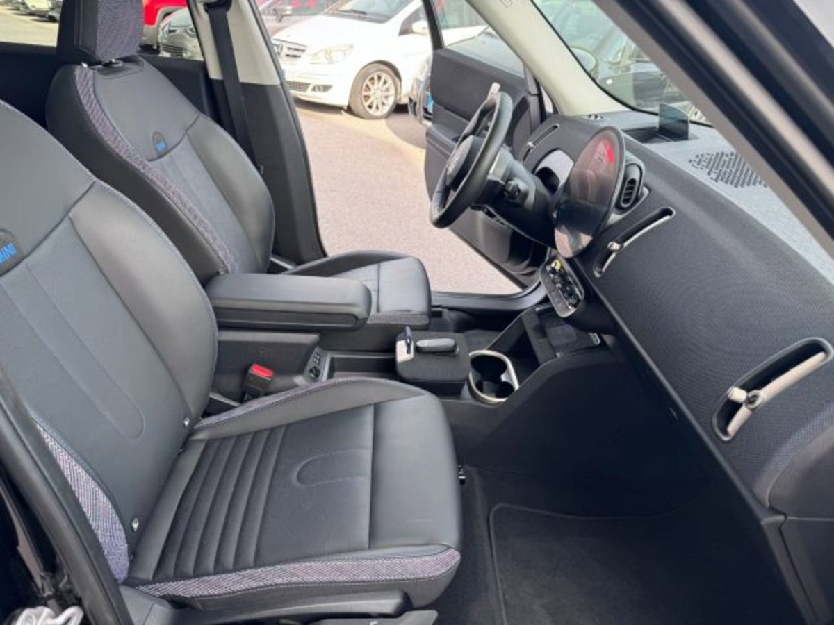 MINI Mini Countryman 2.0 Cooper D Essential Countryman (17)