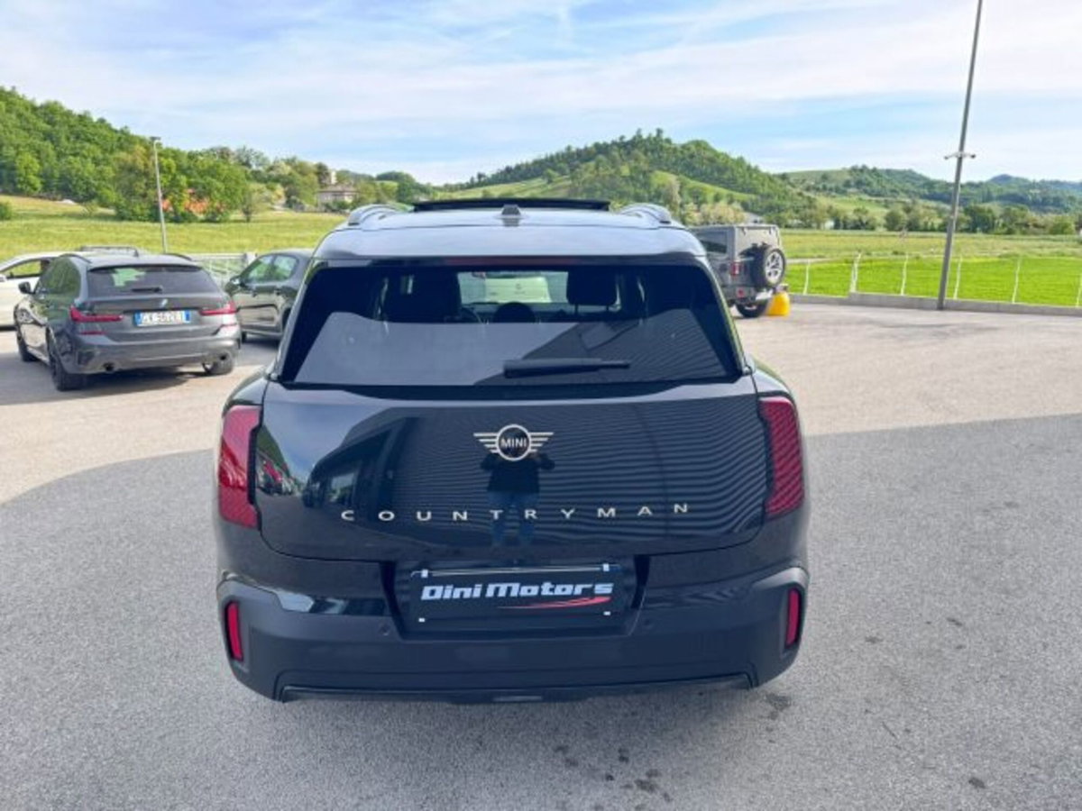 MINI Mini Countryman 2.0 Cooper D Essential Countryman (6)