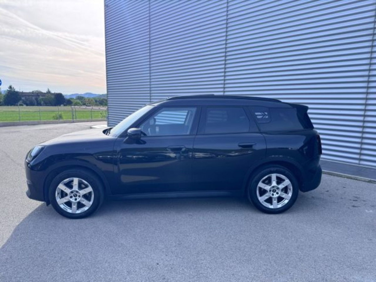 MINI Mini Countryman 2.0 Cooper D Essential Countryman (8)