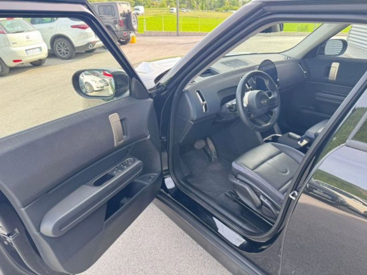 MINI Mini Countryman 2.0 Cooper D Essential Countryman (9)