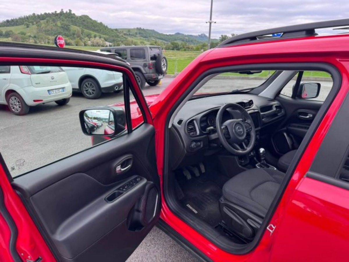 Jeep Renegade 1.6 Mjt 130 CV S (16)
