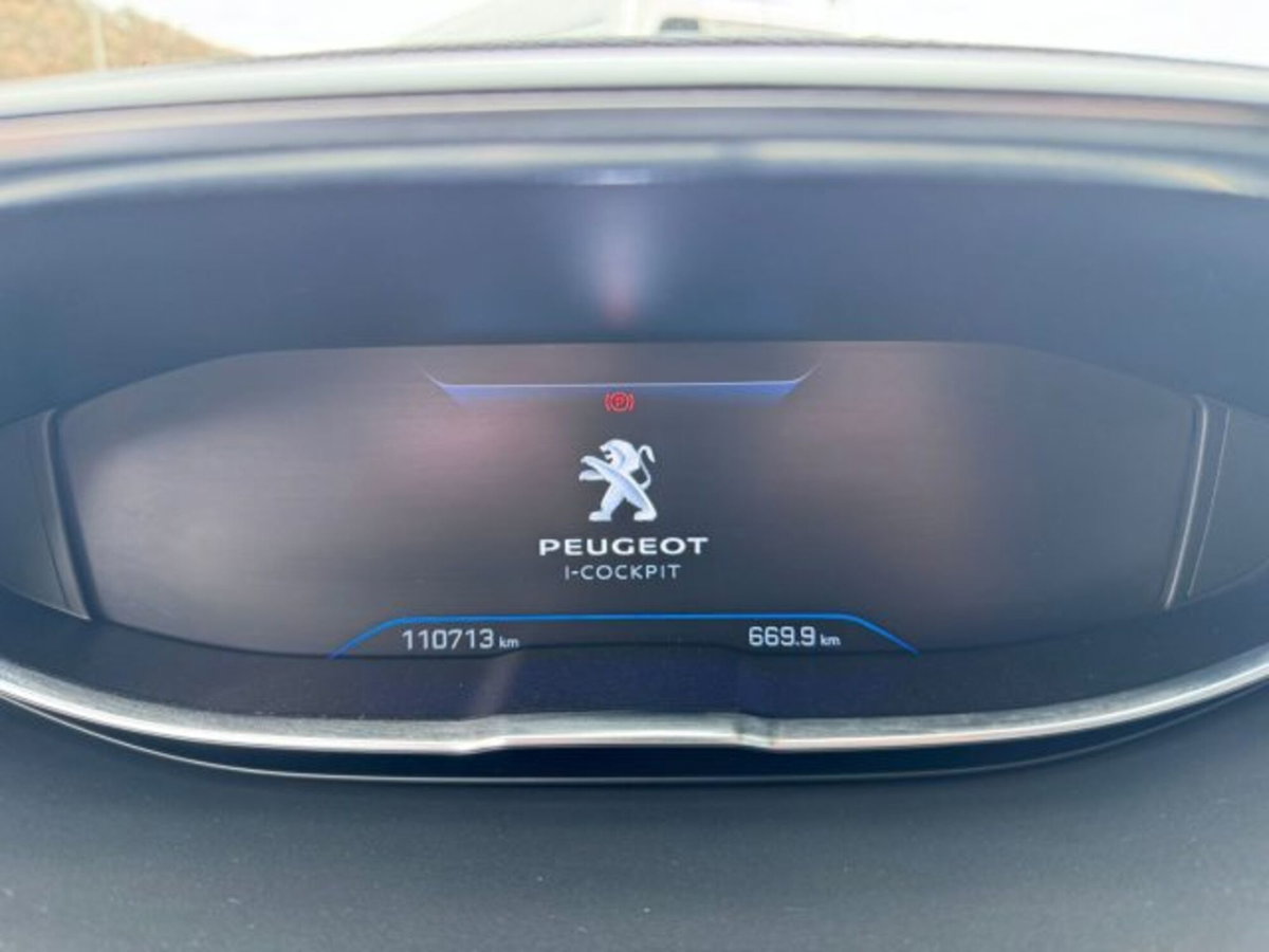 Peugeot 5008 BlueHDi 130 S&S Allure (12)