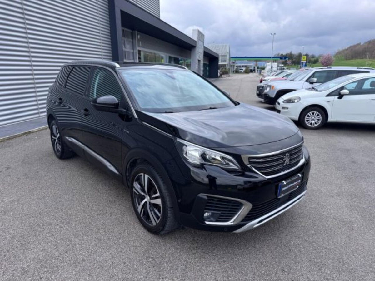 Peugeot 5008 BlueHDi 130 S&S Allure (3)