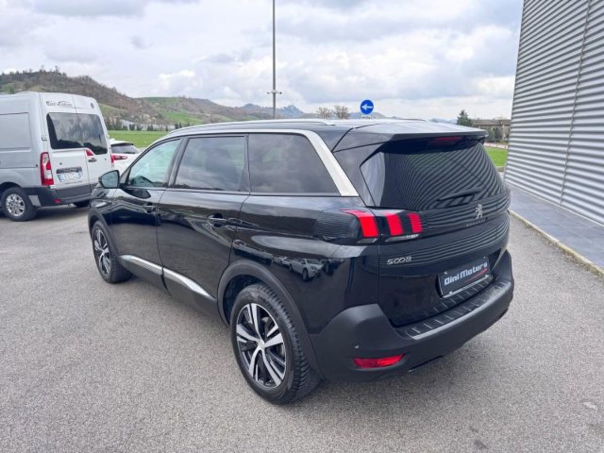 Peugeot 5008 BlueHDi 130 S&S Allure (7)