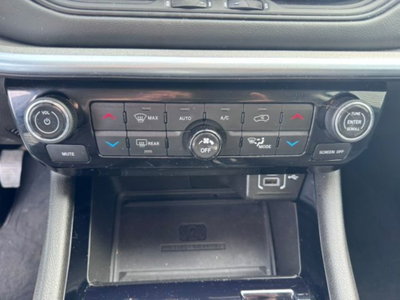 Jeep Compass 1.6 Multijet II 2WD Limited (13)