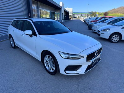 Volvo V60 D3 Geartronic R-design (3)