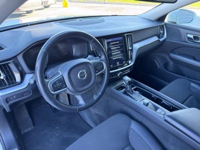 Volvo V60 D3 Geartronic R-design (9)