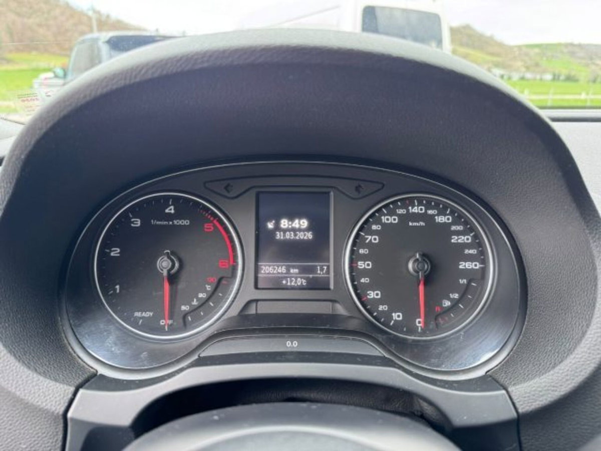 Audi A3 Sportback 1.6 TDI clean diesel Admired (11)