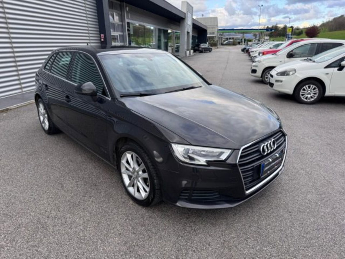 Audi A3 Sportback 1.6 TDI clean diesel Admired (3)