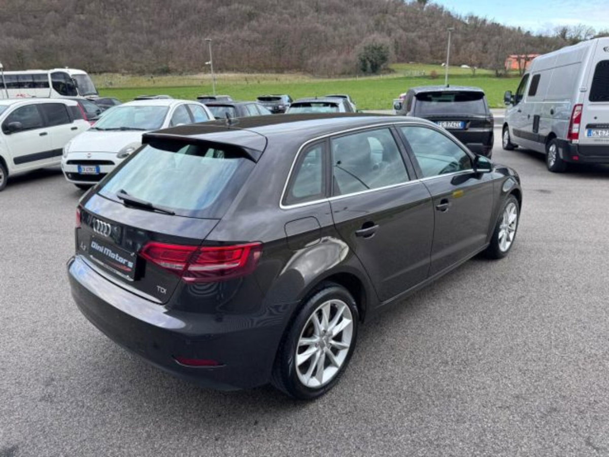 Audi A3 Sportback 1.6 TDI clean diesel Admired (5)