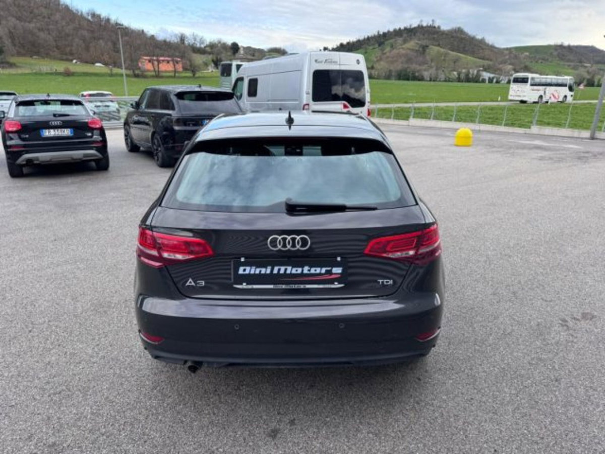 Audi A3 Sportback 1.6 TDI clean diesel Admired (6)