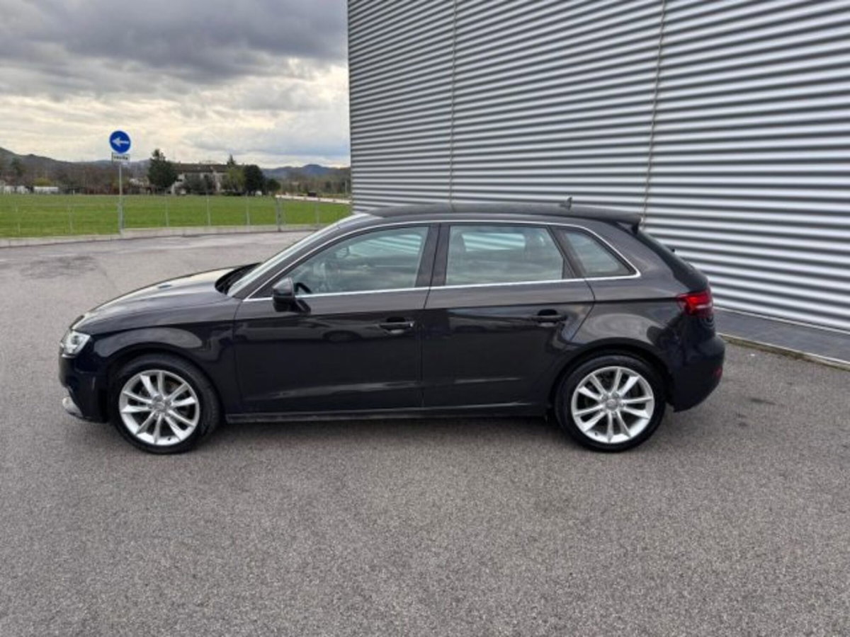 Audi A3 Sportback 1.6 TDI clean diesel Admired (8)