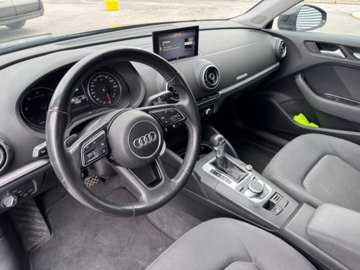 Audi A3 Sportback 1.6 TDI clean diesel Admired (9)