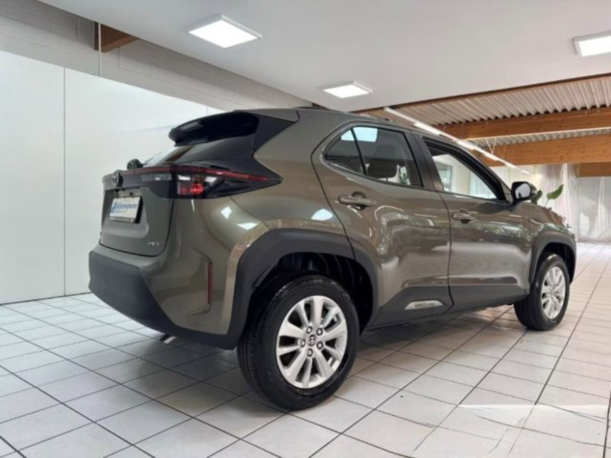 Toyota Yaris Cross 1.5 Hybrid 5p. E-CVT Active (4)