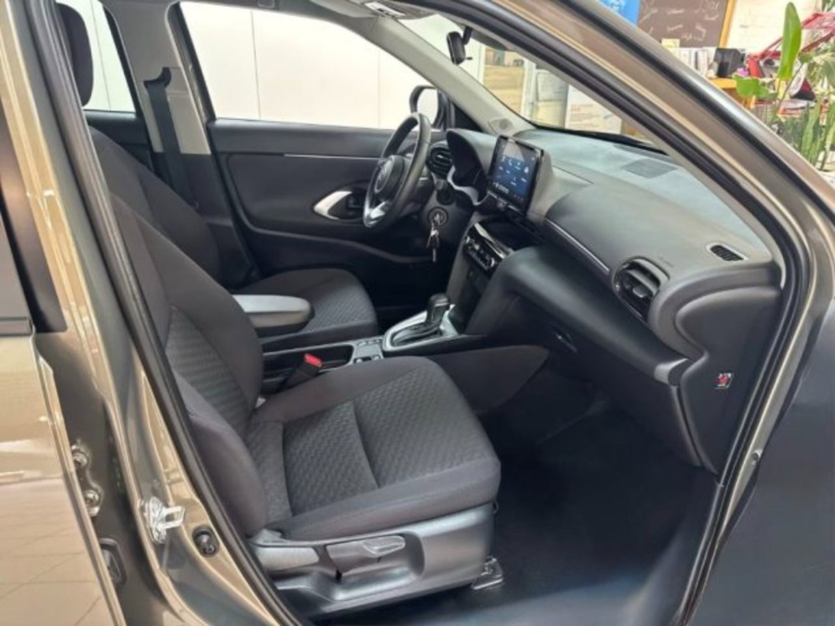 Toyota Yaris Cross 1.5 Hybrid 5p. E-CVT Active (9)
