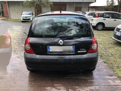 Renault Clio Storia 1.2 5 porte (4)