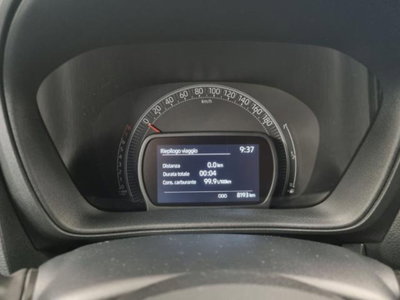 Toyota Aygo X 1.0 VVT-i 72 CV 5 porte Limited S-CVT (6)