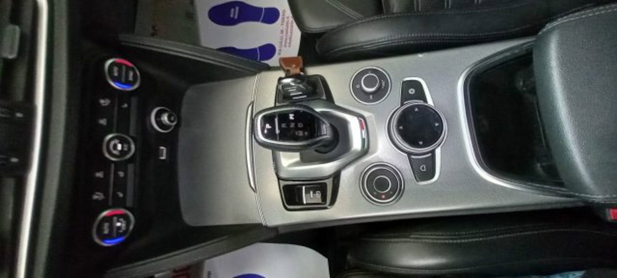 Alfa Romeo Stelvio Stelvio 2.2 Turbodiesel 210 CV AT8 Q4 Veloce (17)